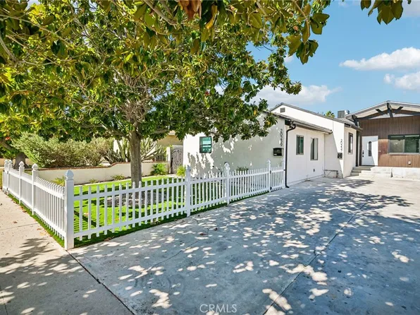 20235-20239 Hartland St, Winnetka, CA 91306