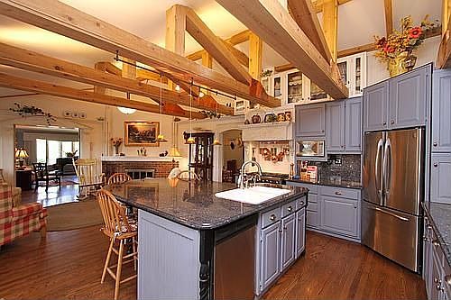 2 Ovens & 6 burner gas range