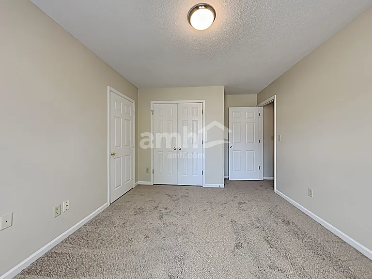 5005 Bristol Woods — Photo 11