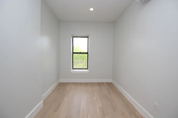 Rented by Nooklyn NYC LLC | media 99