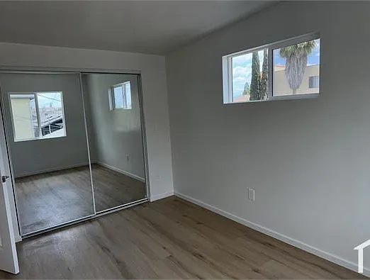 2 bed, 650 sqft, $2,798 — Photo 2