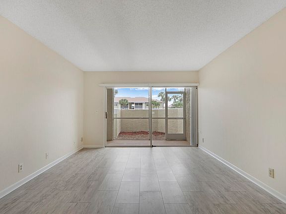3rd image of 1537 SE Royal Green Circle #101