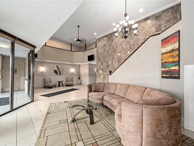 323 Colborne St #1004 — Photo 22