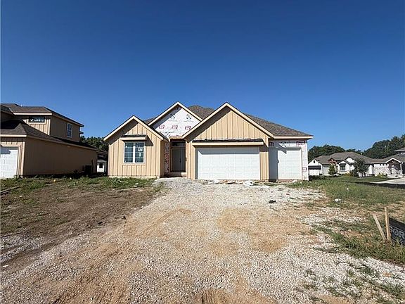 2nd image of 2304 Foxtail Dr