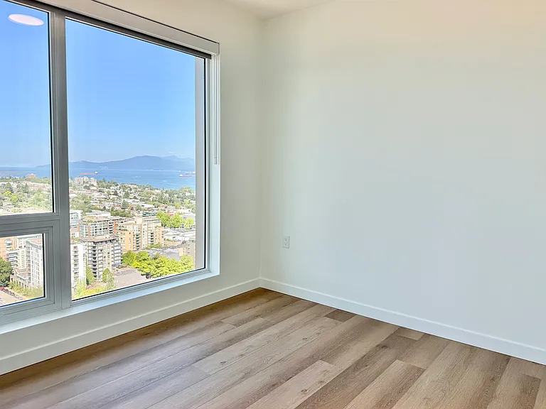 2488 Granville St — Photo 55