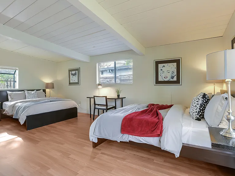 352 Carolina Ln — Photo 25
