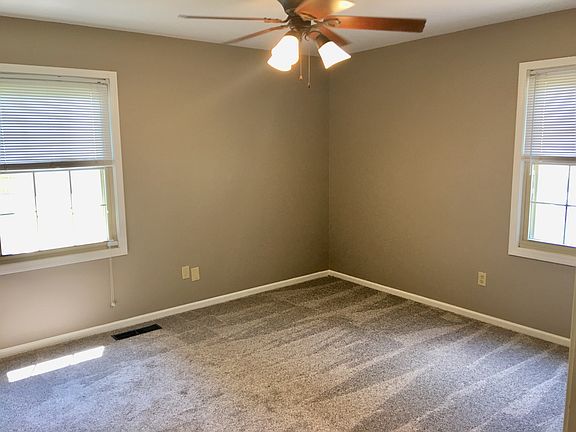 4th image of 1651 Woodview Ln
