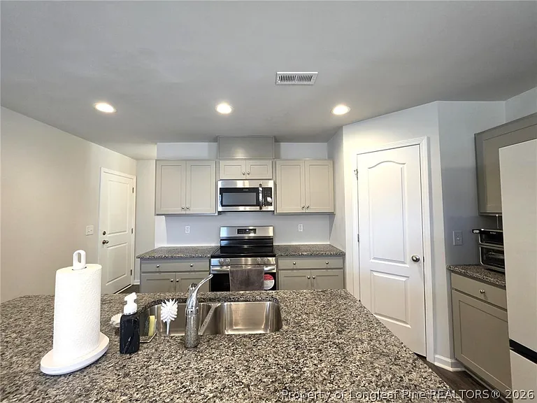 233 Chinook Ln — Photo 16