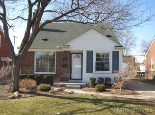 21610 Newcastle Rd, Harper Woods, MI 48225