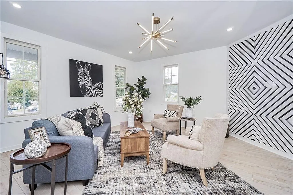 5 bed, 2268 sqft, $1,195 — Photo 3