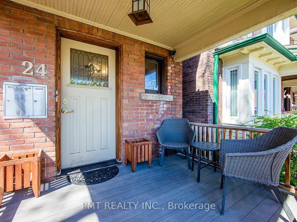 24 Edna Ave, Toronto, ON M6P 1B5