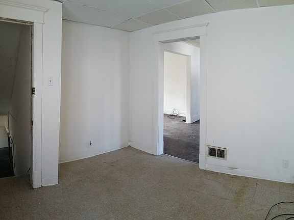 3rd image of 110 Bickford Ave