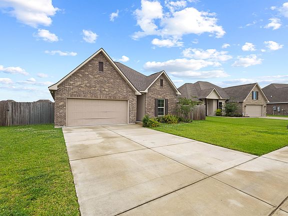 3rd image of 605 Balsa Wood Dr