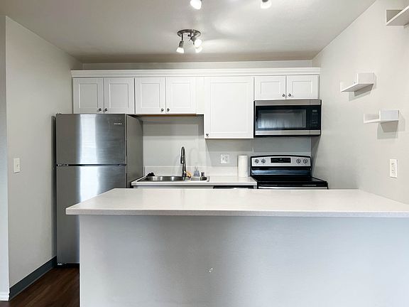 2nd image of 10260 Jamestown Dr #20