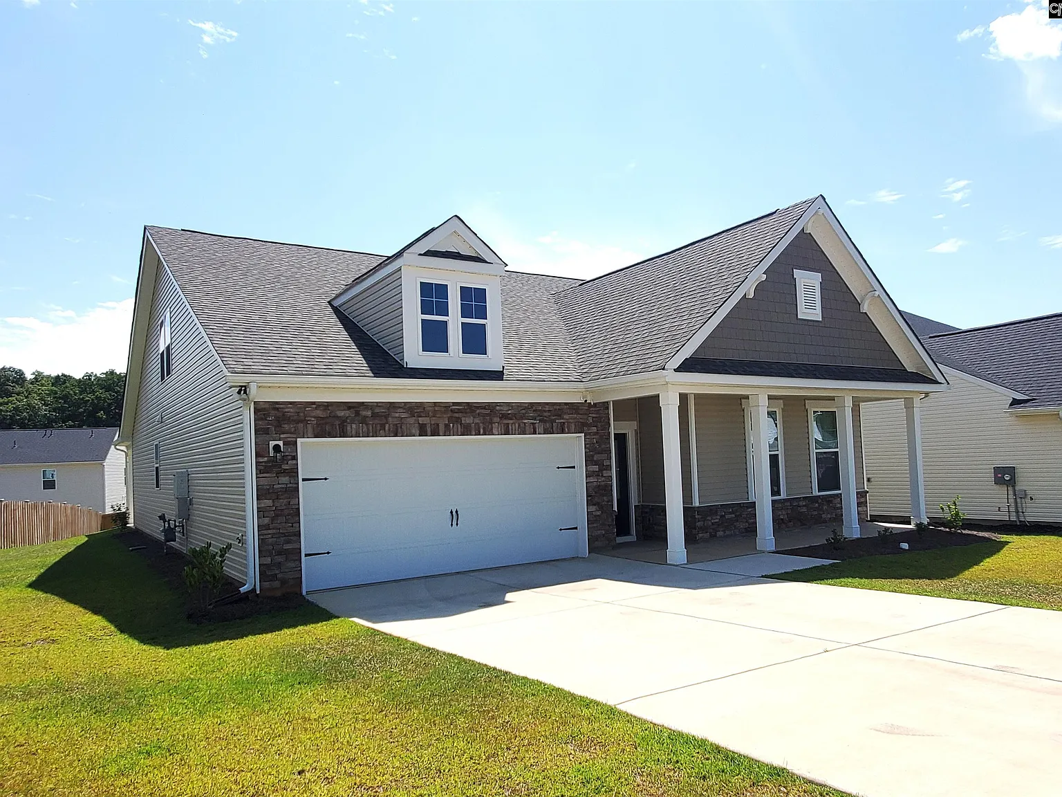 4 bed, 2653 sqft, $2,800 — Photo 2