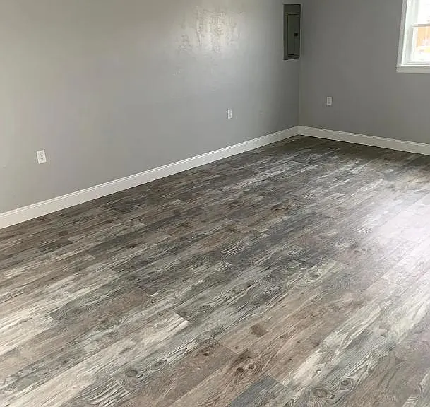 837 E Main St #6 — Photo 2