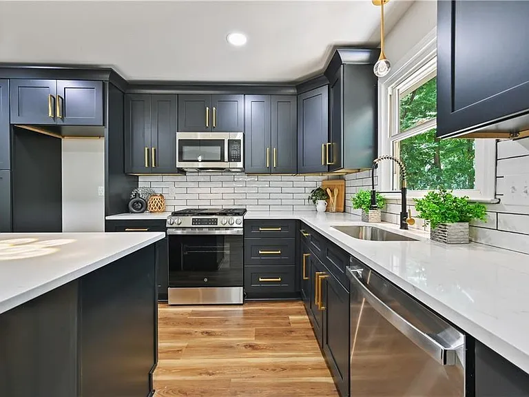 4246 Nora Ln — Photo 8