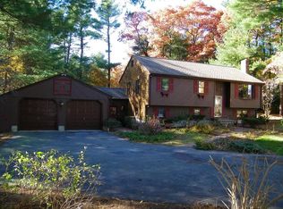 125 Riverview Dr, Bridgewater, MA 02324