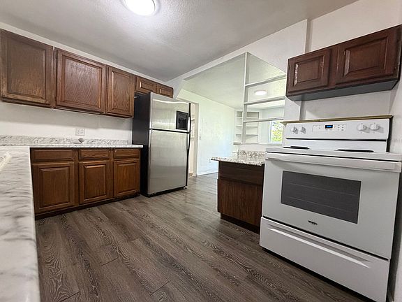 5th image of 855 SE Flint St