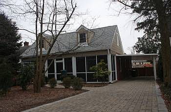 1st image of 2532 Clarendon Ave