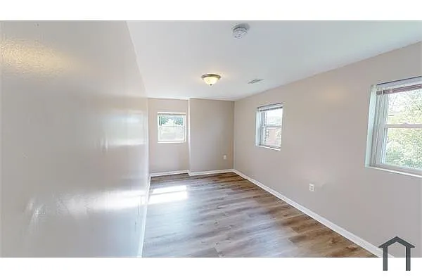 Building Photo - 422 Chesapeake St SE #34