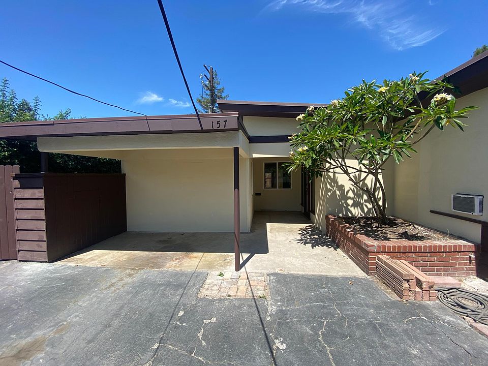 1st image of 157 Poinsettia Ave #157