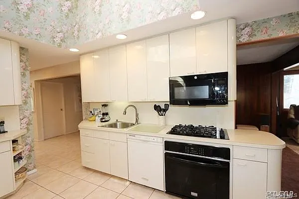 46 Marian Ln — Photo 10