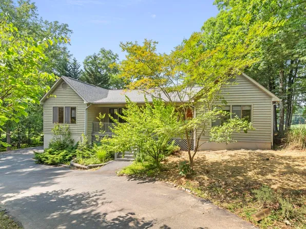 6 Spoon Ter, Palmyra, VA 22963