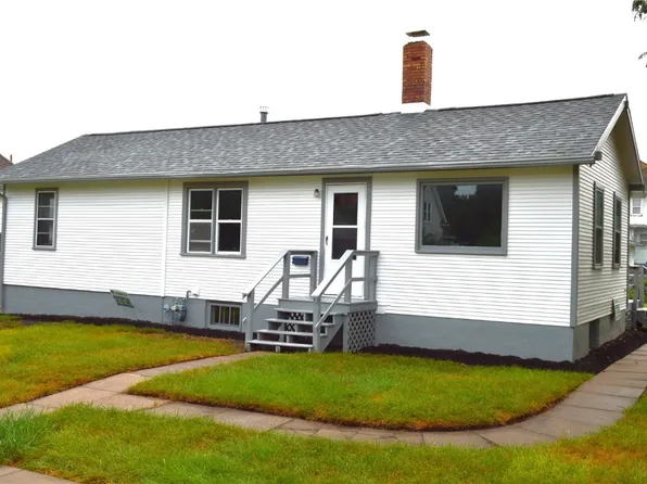 1014 A Ave, Vinton, IA 52349