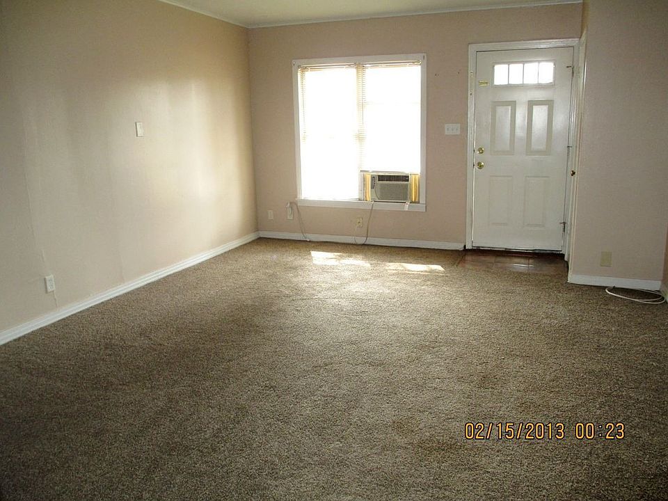 2nd image of 304 Kings Hwy