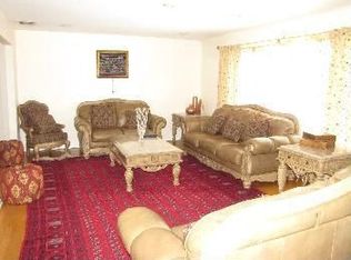 46 New England Dr, Lake Hiawatha, NJ 07034