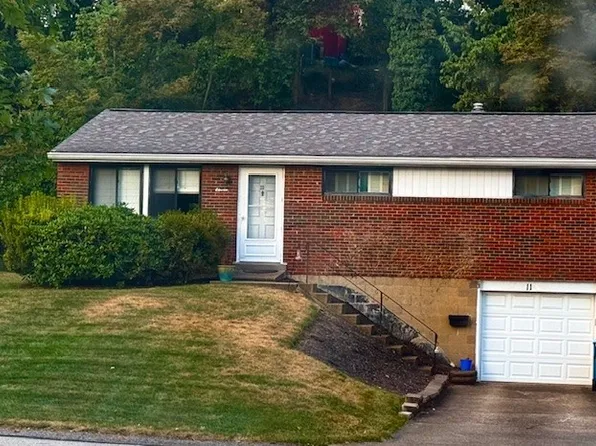 11 Charnwood Dr, Pittsburgh, PA 15235