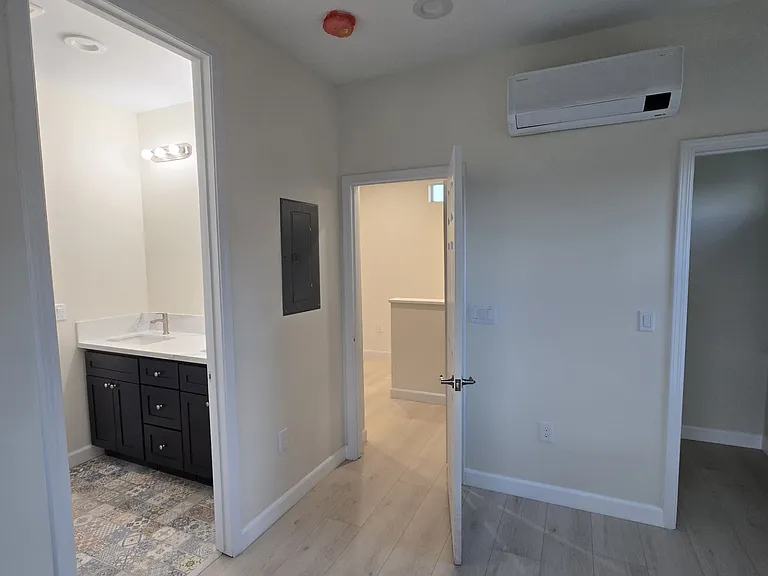 2605 Bonnard St #2607 — Photo 7