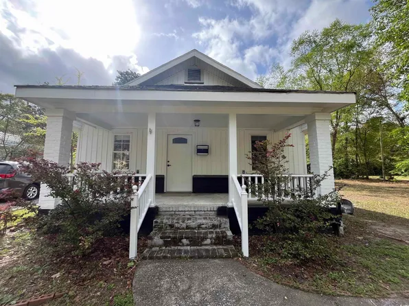 1413 Tenth Ave., Conway, SC 29526