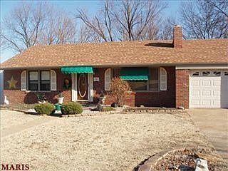 1st image of 26 Claire Dr