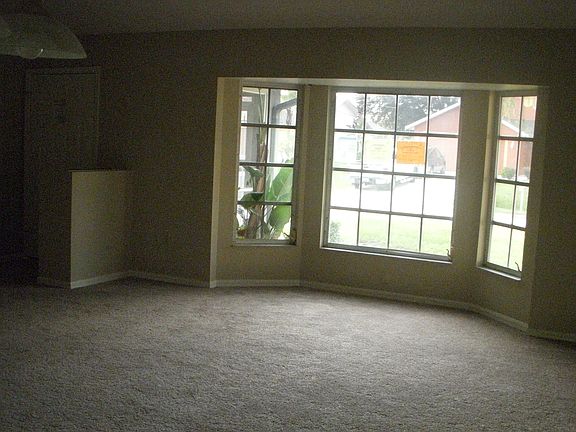 4th image of 8399 Bessemer Ave