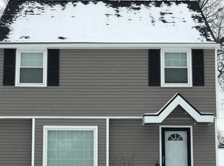 4325 W 217th St, Fairview Park, OH