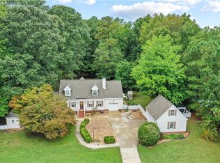 304 Plantation Ln, Smithfield, VA 23430