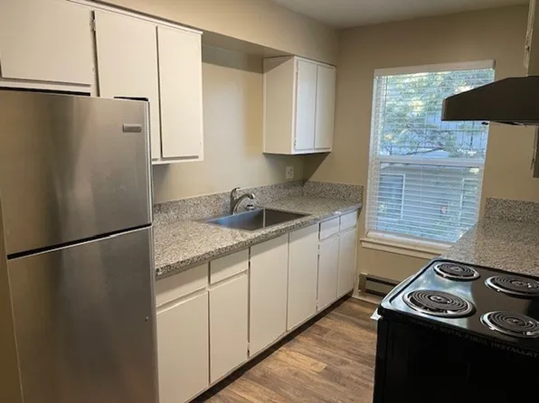 Virginia Street Apartments, 1413 N Virginia St APT E, Reno, NV 89503