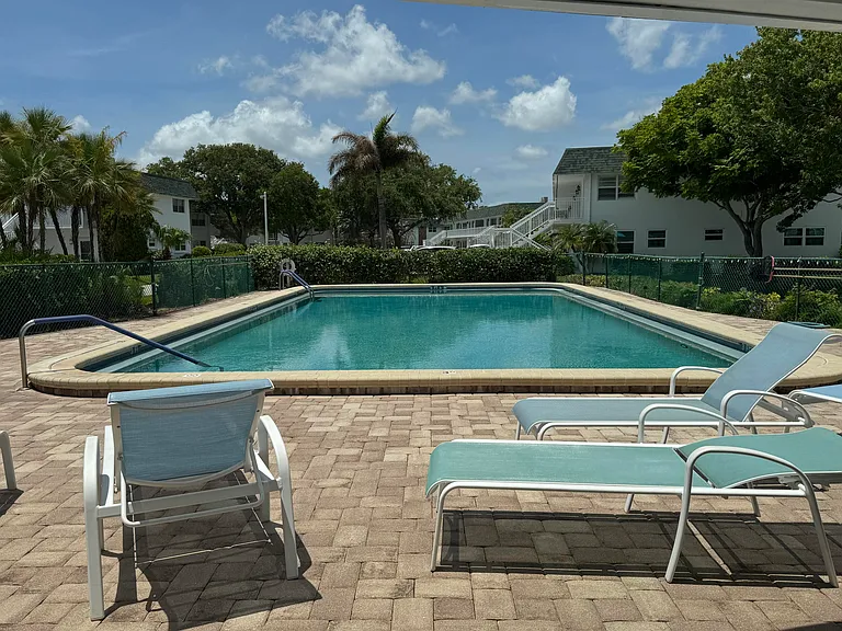 2800 Indian River Blvd #4R — Photo 32
