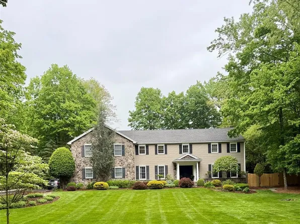 48 Hopper Farm Rd, Upper Saddle River, NJ 07458