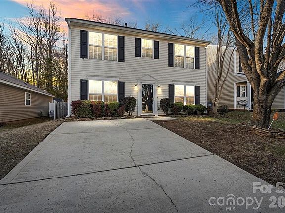 3rd image of 3325 Braden Dr