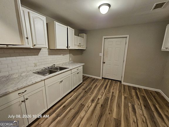 4th image of 2872 Antioch Rd