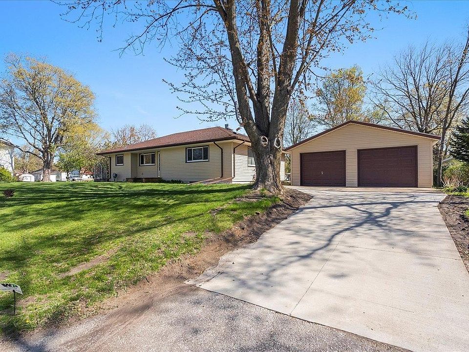 319 W South St, Shell Rock, IA 50670 Zillow
