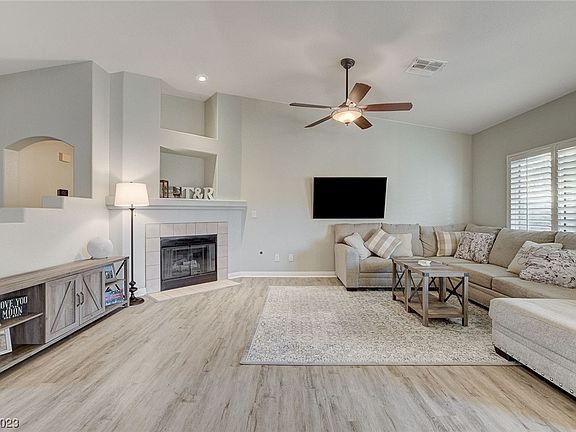 4th image of 3904 Robin Knot Ct