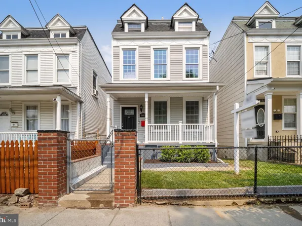 5409 8th St NW, Washington, DC 20011