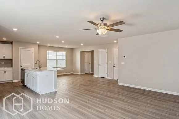 1548 Forkhorn Dr — Photo 3