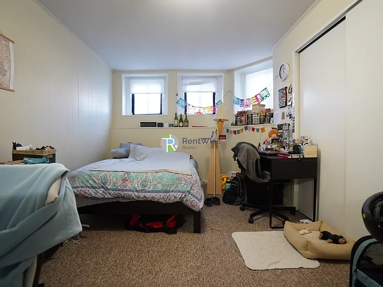 1126 Commonwealth Ave #A — Photo 1