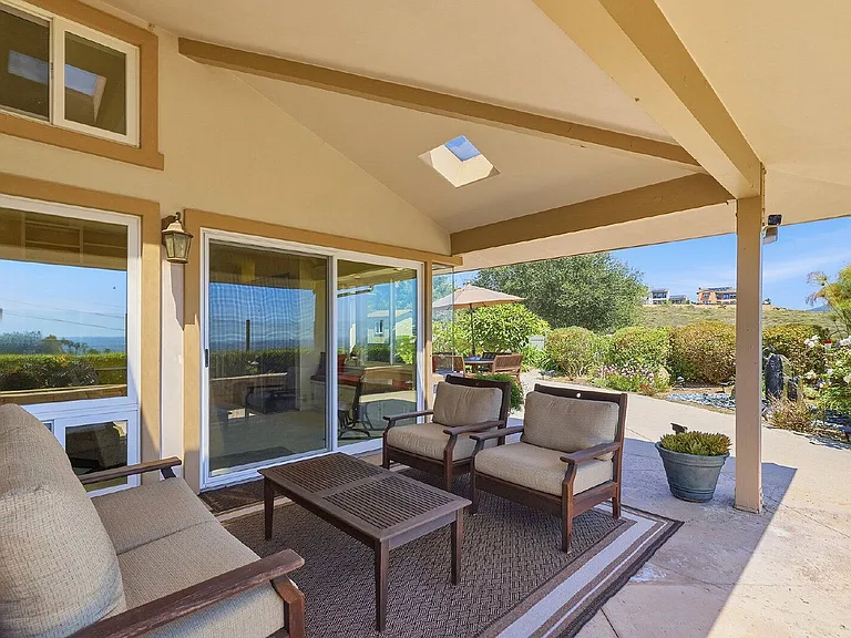 7118 El Fuerte St — Photo 10