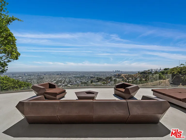 8460 Cole Crest Dr — Photo 19